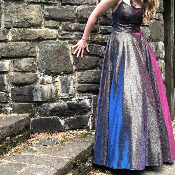 Prom Dress - Hottest trend - Picture 1 of 6